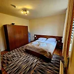 Apartment Captain's